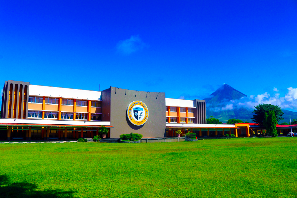 admissions-university-of-santo-tomas-legazpi