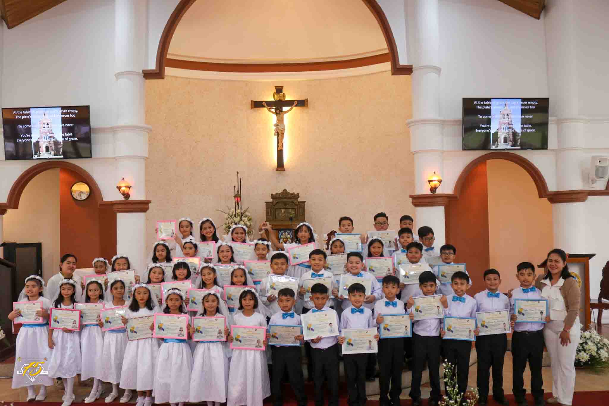 FIRST HOLY COMMUNION